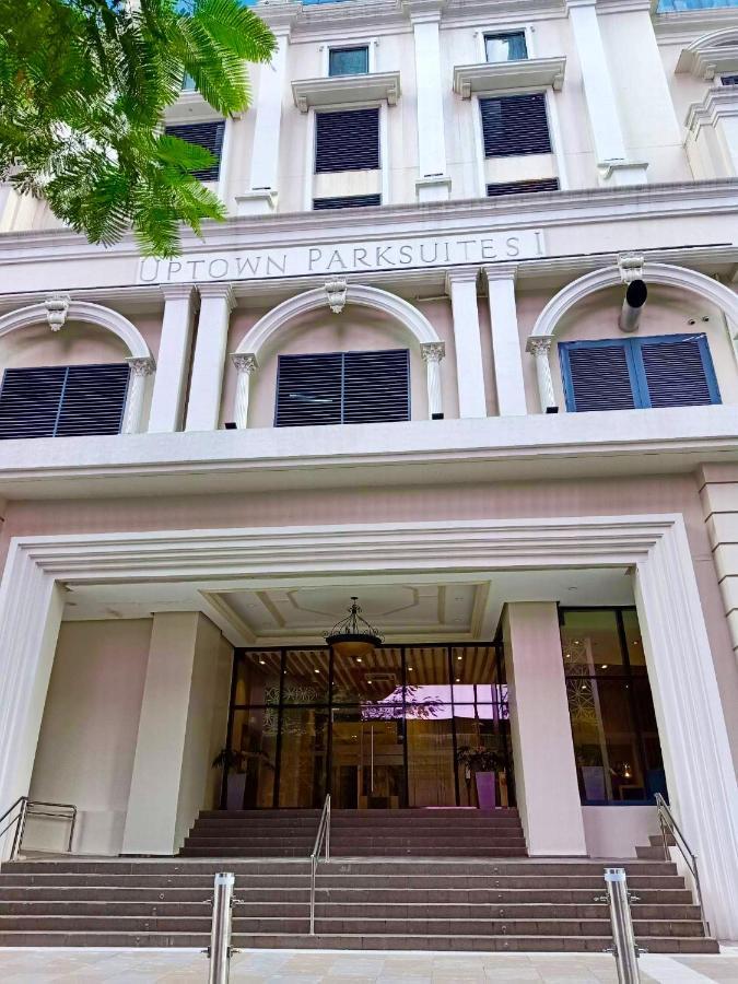 Daniella'S Modern & Cozy Suite In Uptown Bgc Манила Экстерьер фото